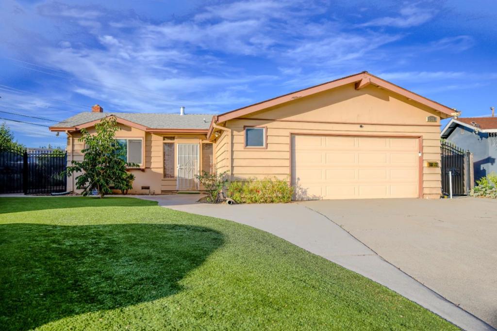 297 Stagehand Drive Property Photo 1