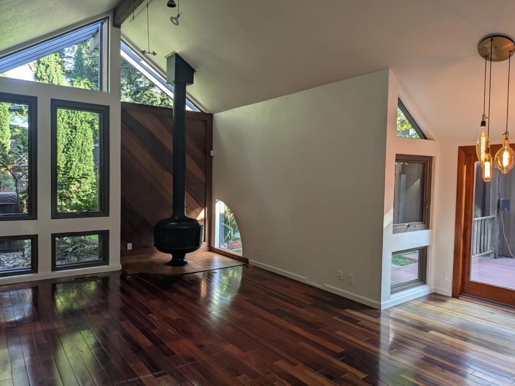 225 Jason Way Property Photo 5