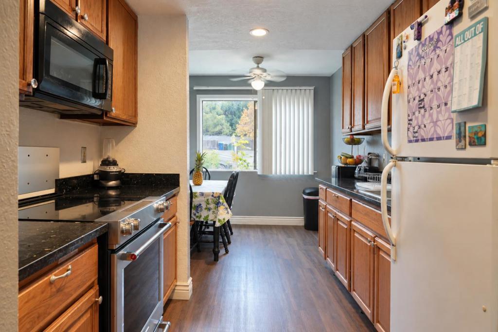 433 Winchester Drive Property Photo 6