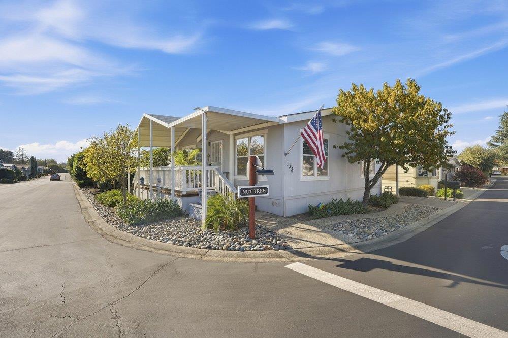 138 Nut Tree 138 Property Photo 3