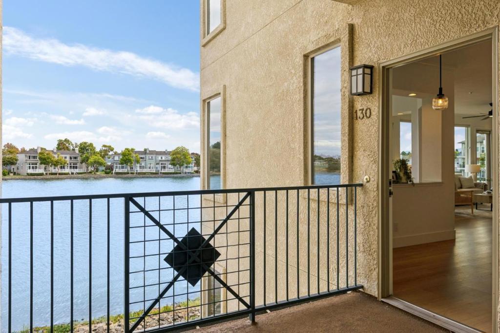 100 Baltic Circle 130 Property Photo 2
