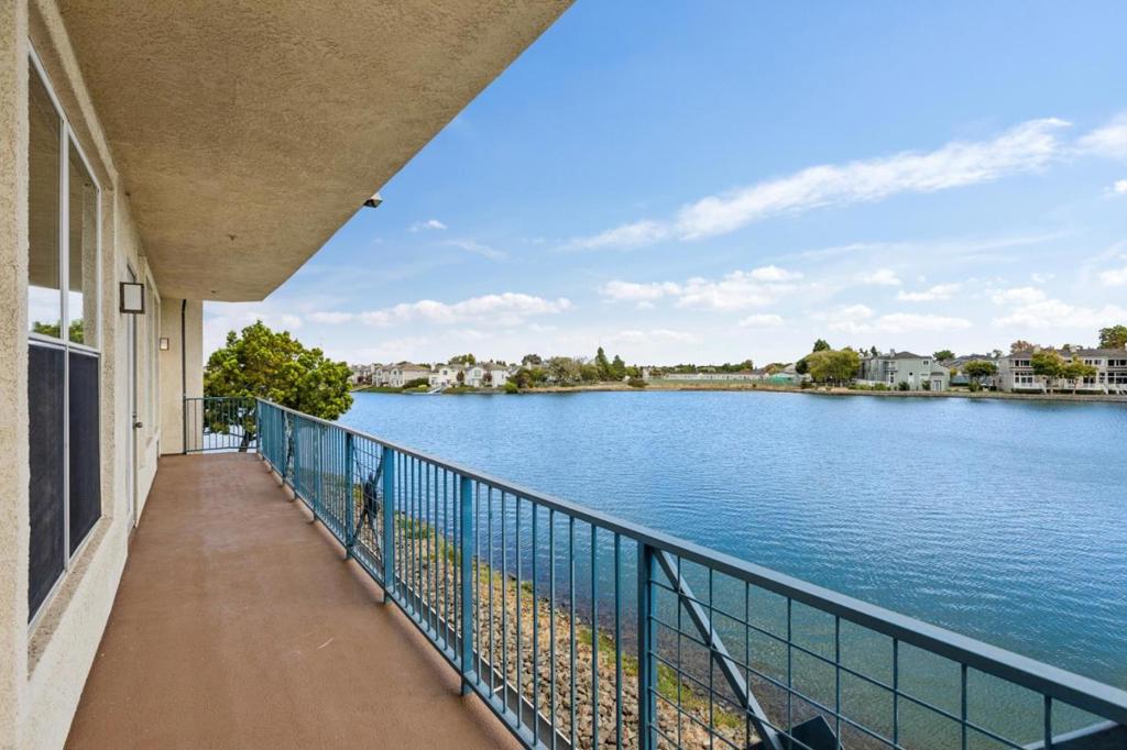 100 Baltic Circle 130 Property Photo 14