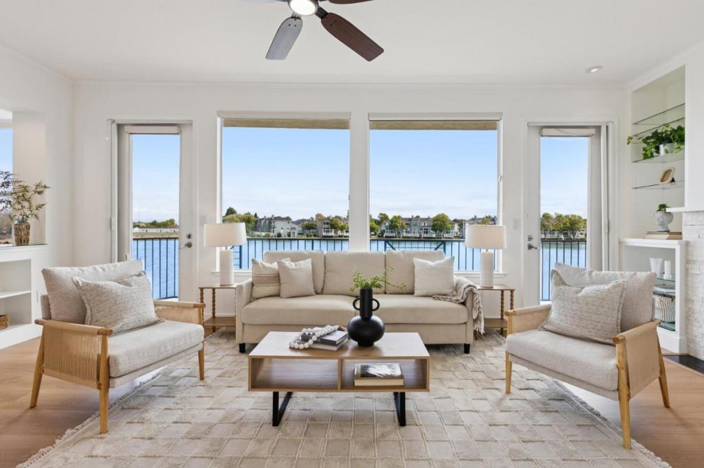 100 Baltic Circle 130 Property Photo 15