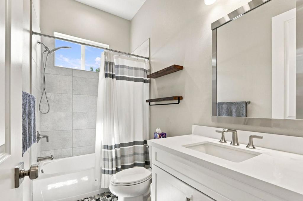8740 Evergreen Court Property Photo 13