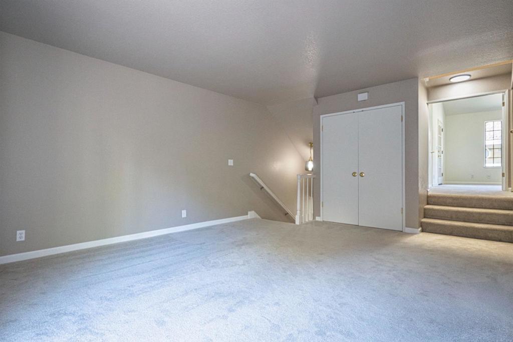 584 Valeri Ruth Court Property Photo 5