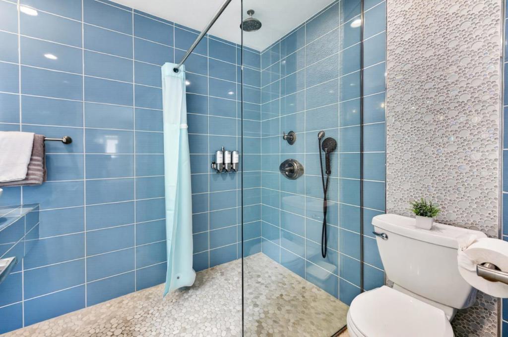 6543 Skyfarm Drive Property Photo 21