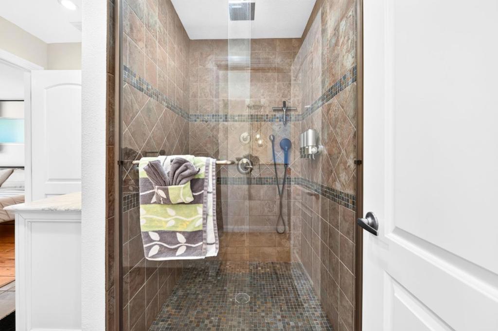 6543 Skyfarm Drive Property Photo 43