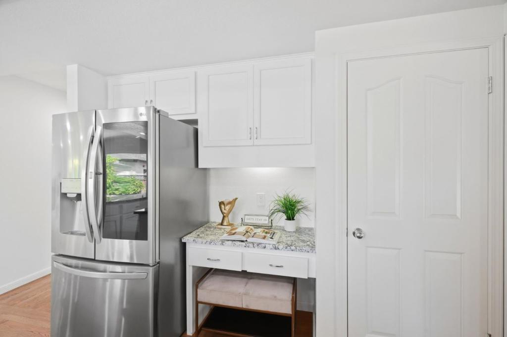 20987 Fairwoods Court Property Photo 12