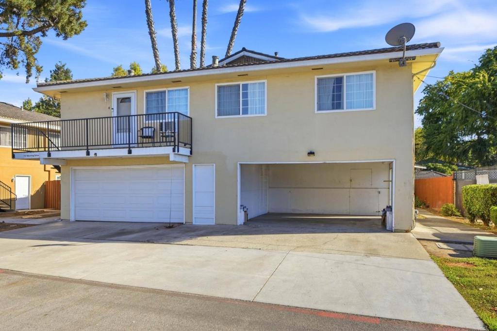 757 Warring Drive 4 Property Photo 2