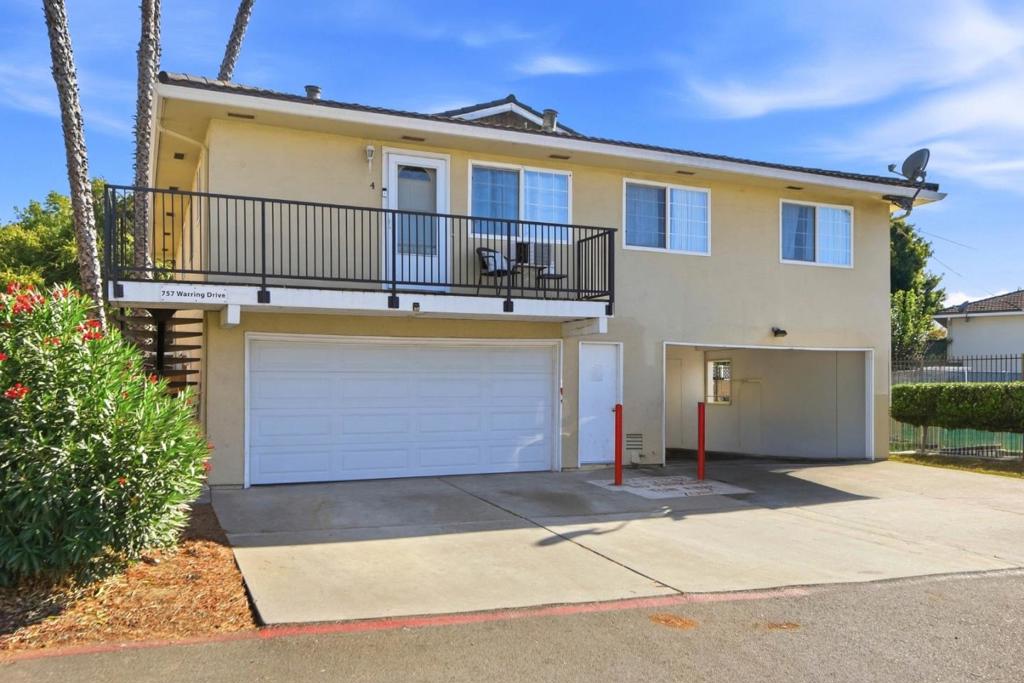 757 Warring Drive 4 Property Photo 3