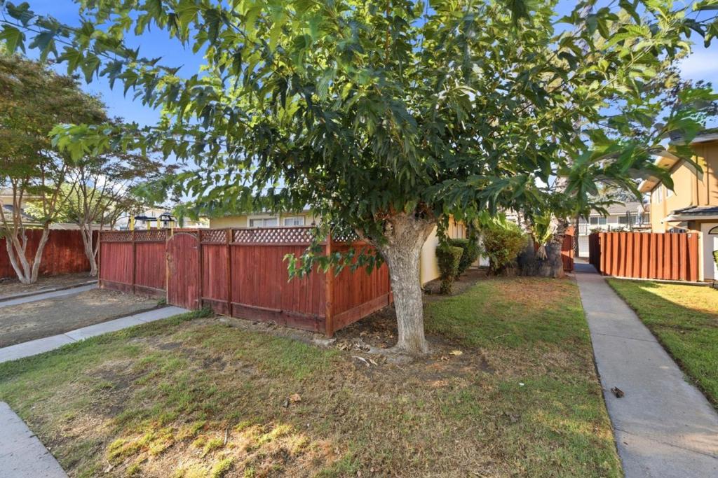 757 Warring Drive 4 Property Photo 30