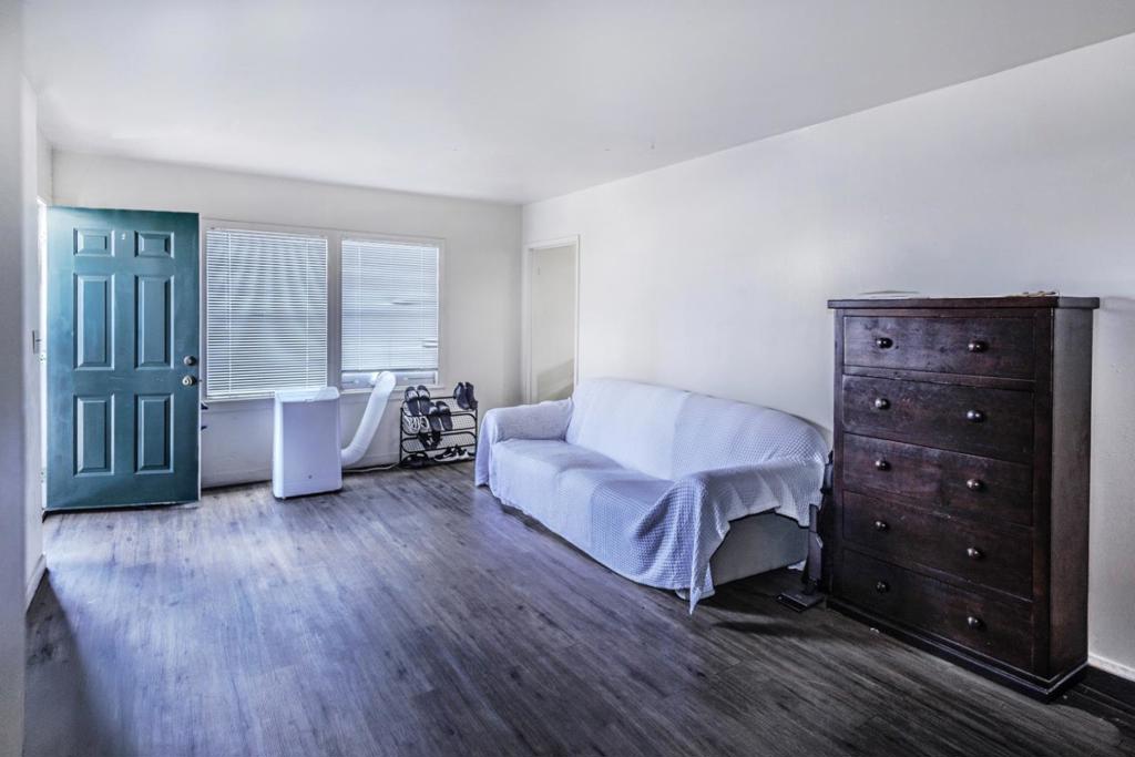 405 Arch Street Property Photo 16