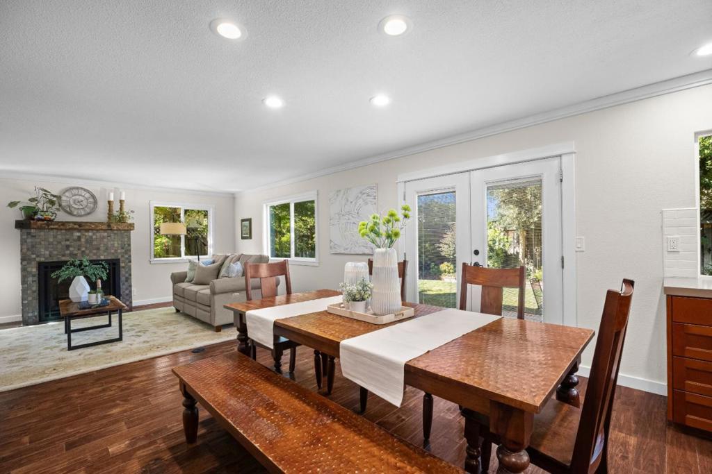 1435 Blackwing Way Property Photo 14