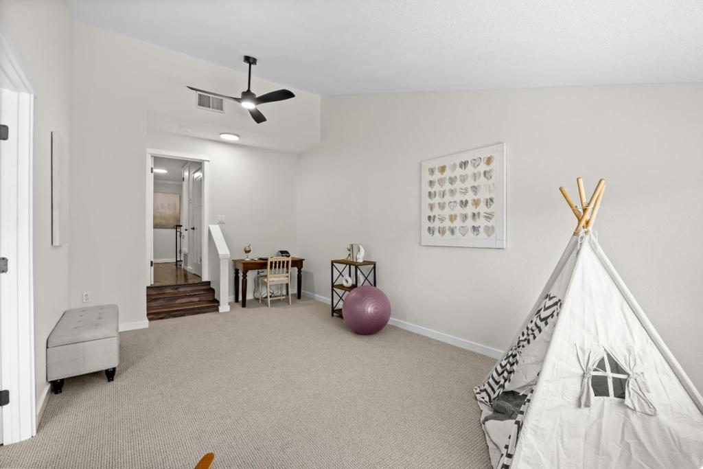 1435 Blackwing Way Property Photo 26