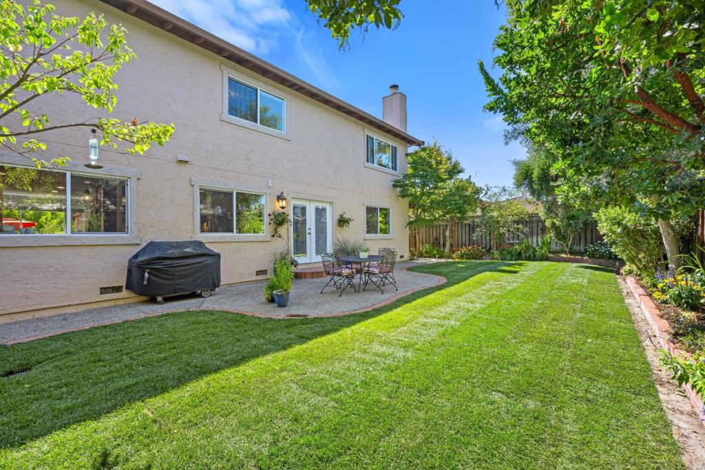 1435 Blackwing Way Property Photo 36