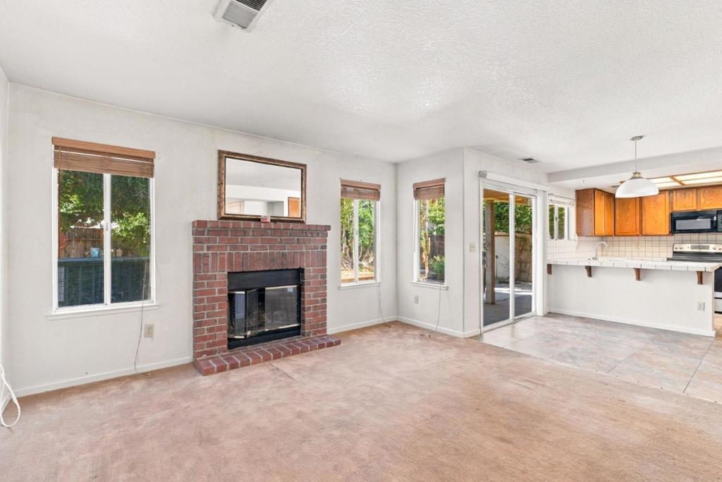 1014 Neal Street Property Photo 16