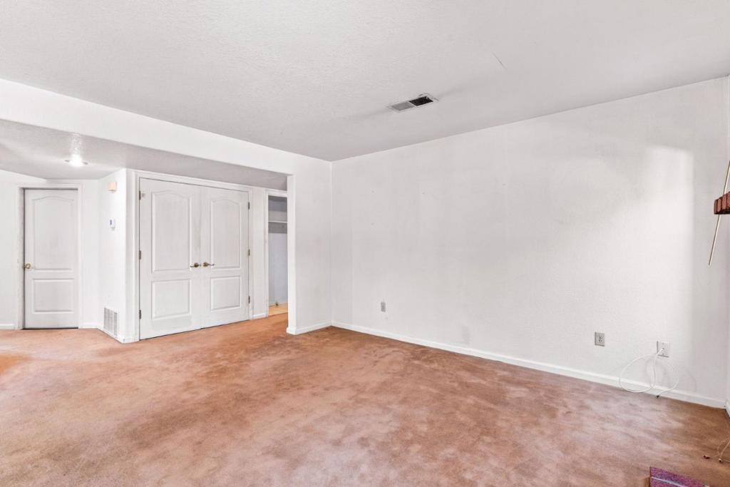 1014 Neal Street Property Photo 17