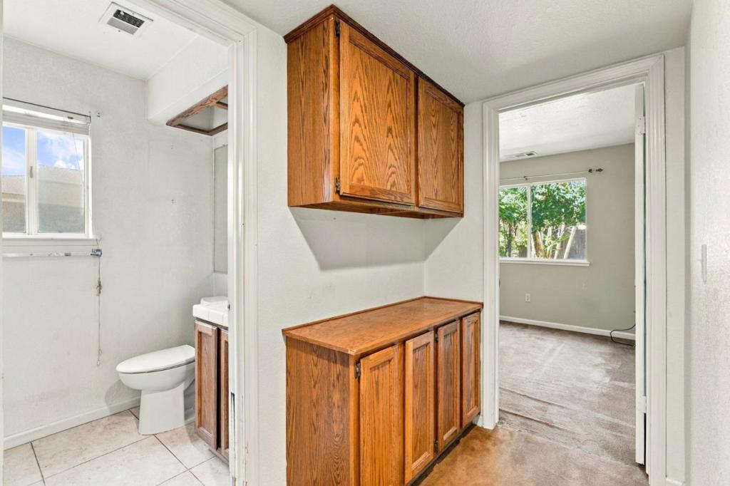 1014 Neal Street Property Photo 18