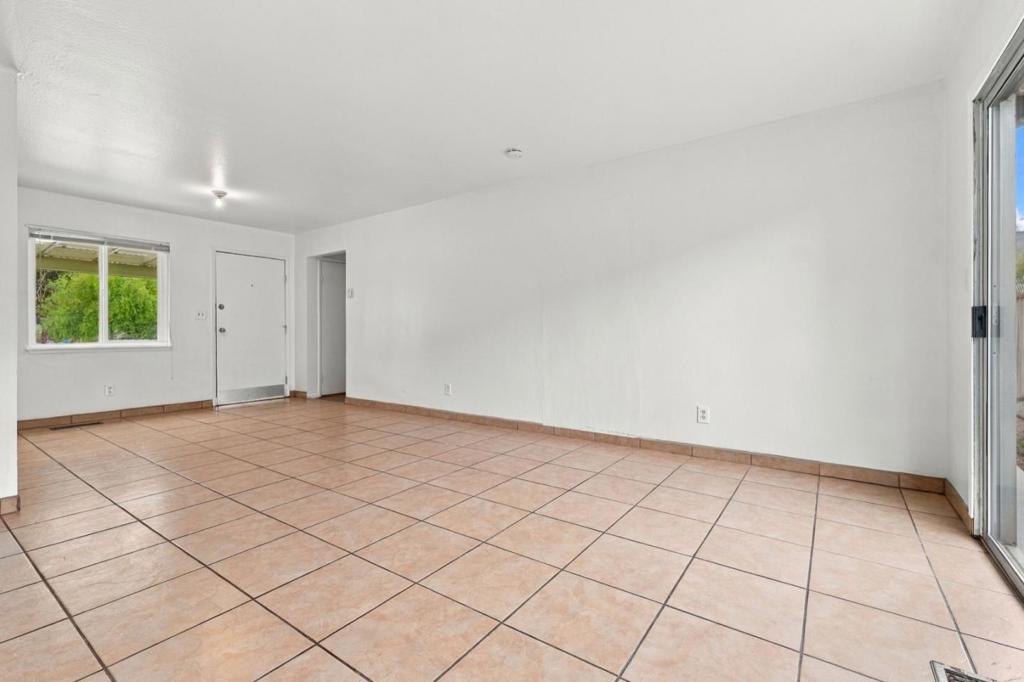 504 Pendegast Avenue Property Photo 7
