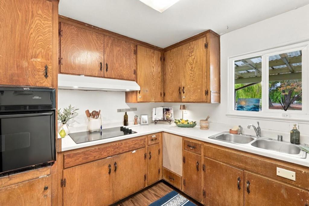504 Pendegast Avenue Property Photo 13