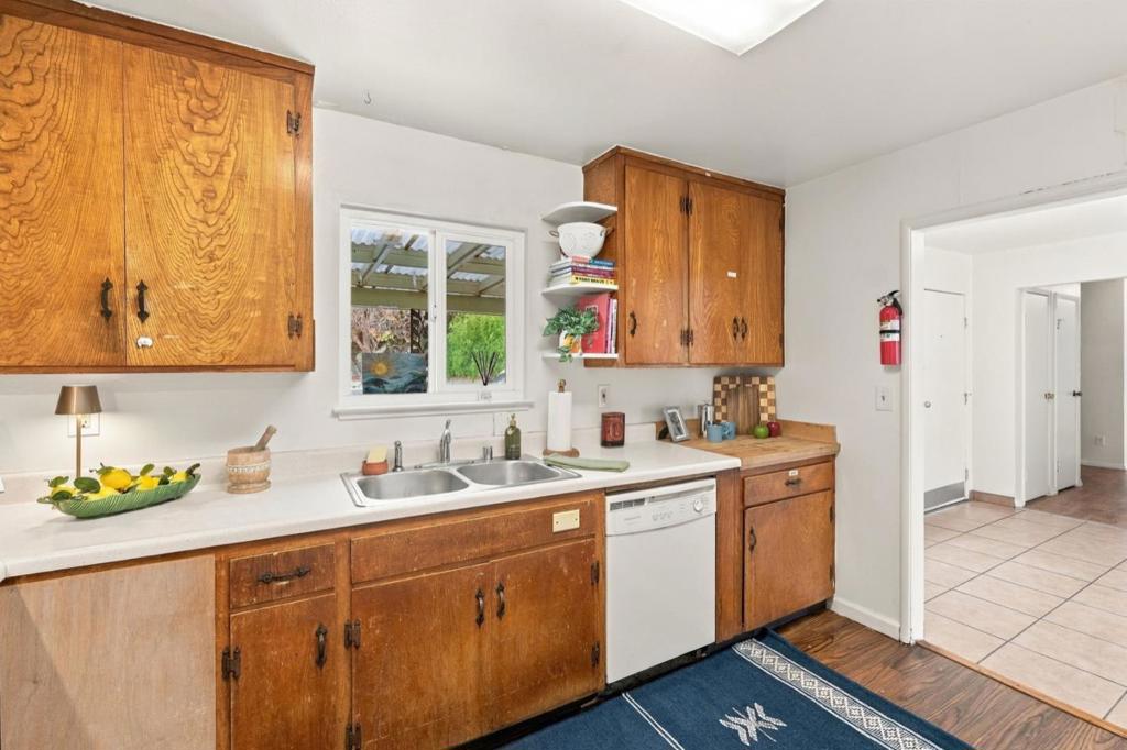 504 Pendegast Avenue Property Photo 14