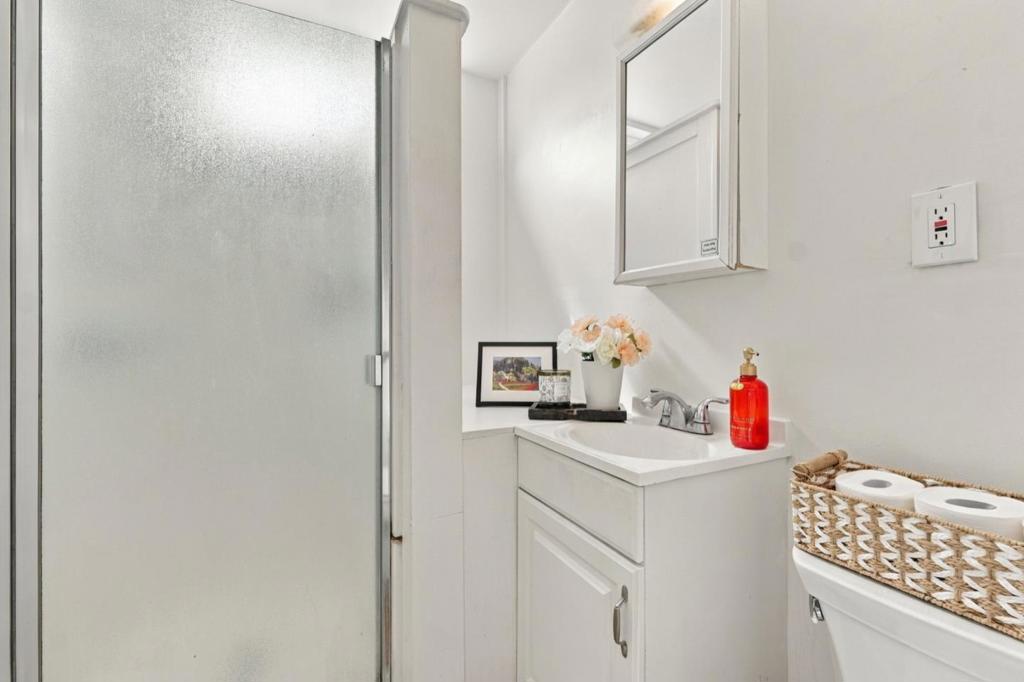 504 Pendegast Avenue Property Photo 35
