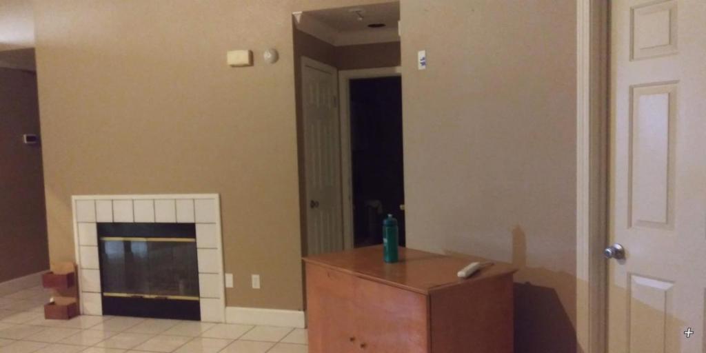 946 La Mancha Way Property Photo 4