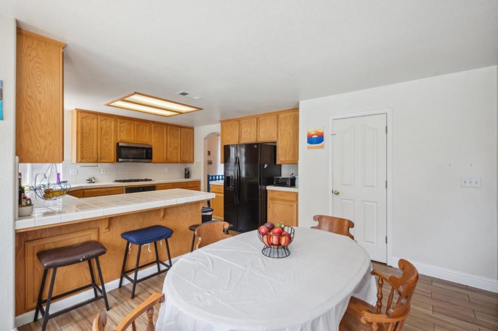 1009 Garden Street Property Photo 6