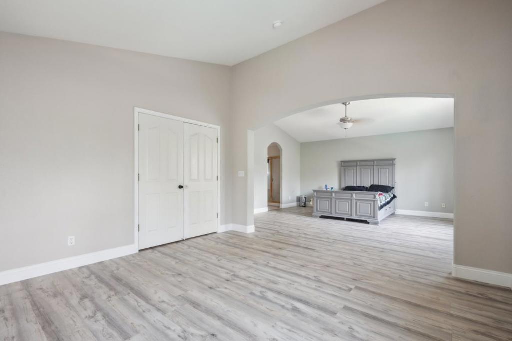 1009 Garden Street Property Photo 11