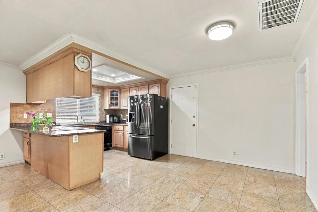 2097 Flintfield Drive Property Photo 20