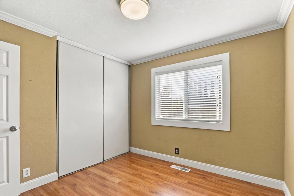 2097 Flintfield Drive Property Photo 23