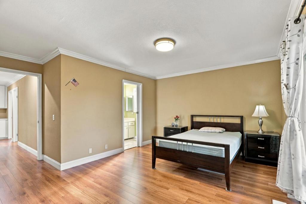 2097 Flintfield Drive Property Photo 33