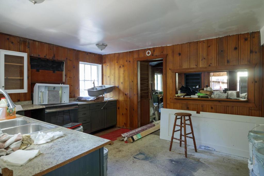 495 Riverview Drive Property Photo 12