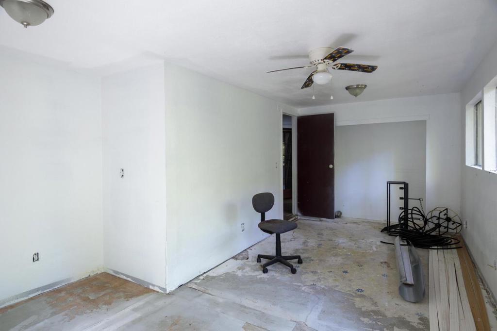 495 Riverview Drive Property Photo 16