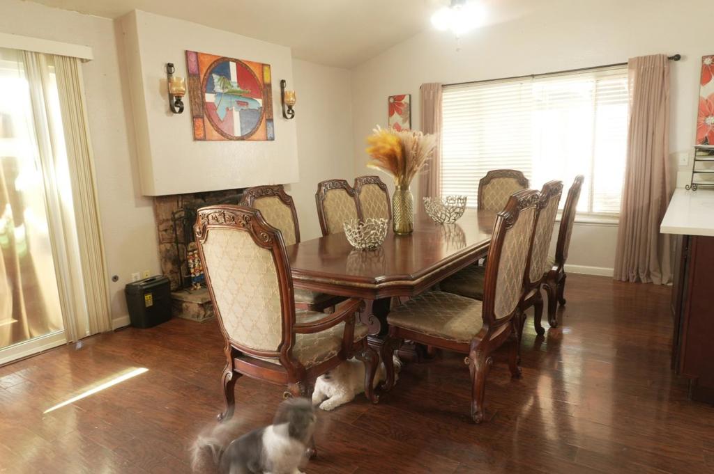 2108 N Apple Avenue Property Photo 9
