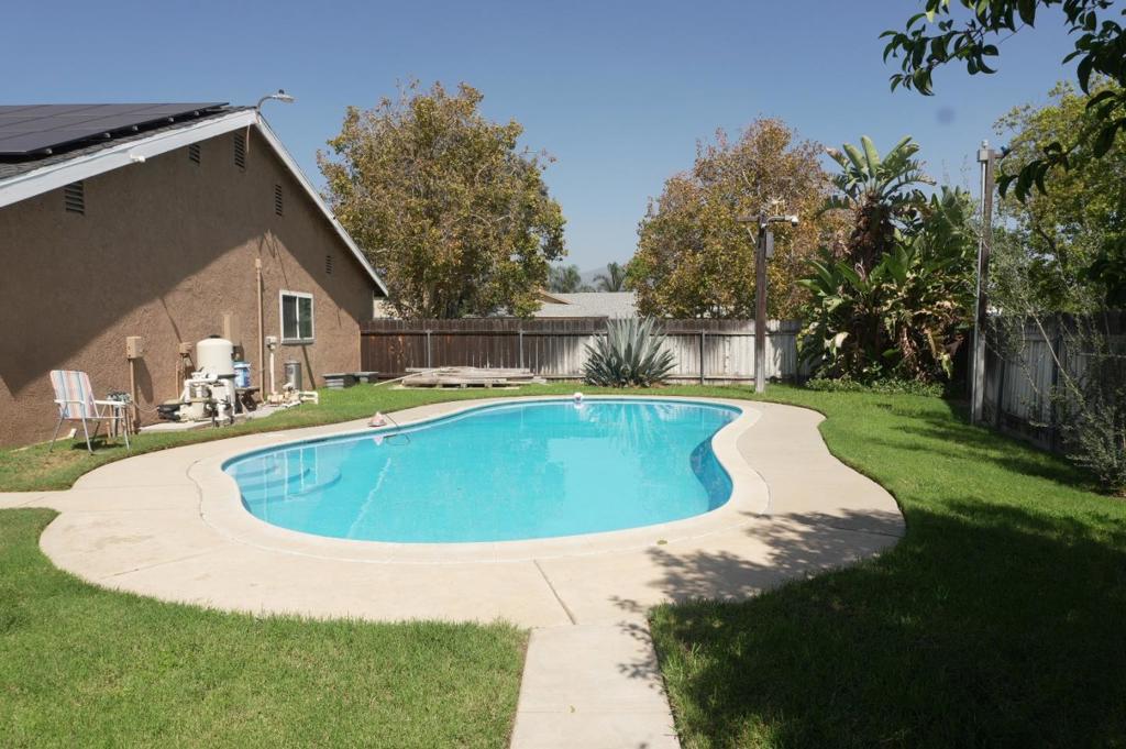 2108 N Apple Avenue Property Photo 31