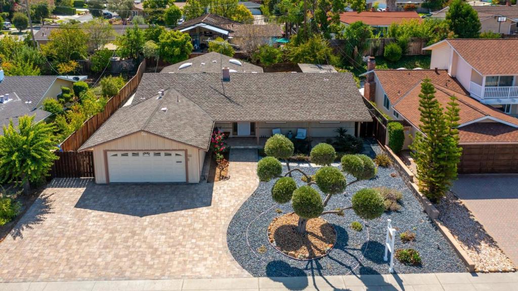 1210 Washoe Drive Property Photo 1
