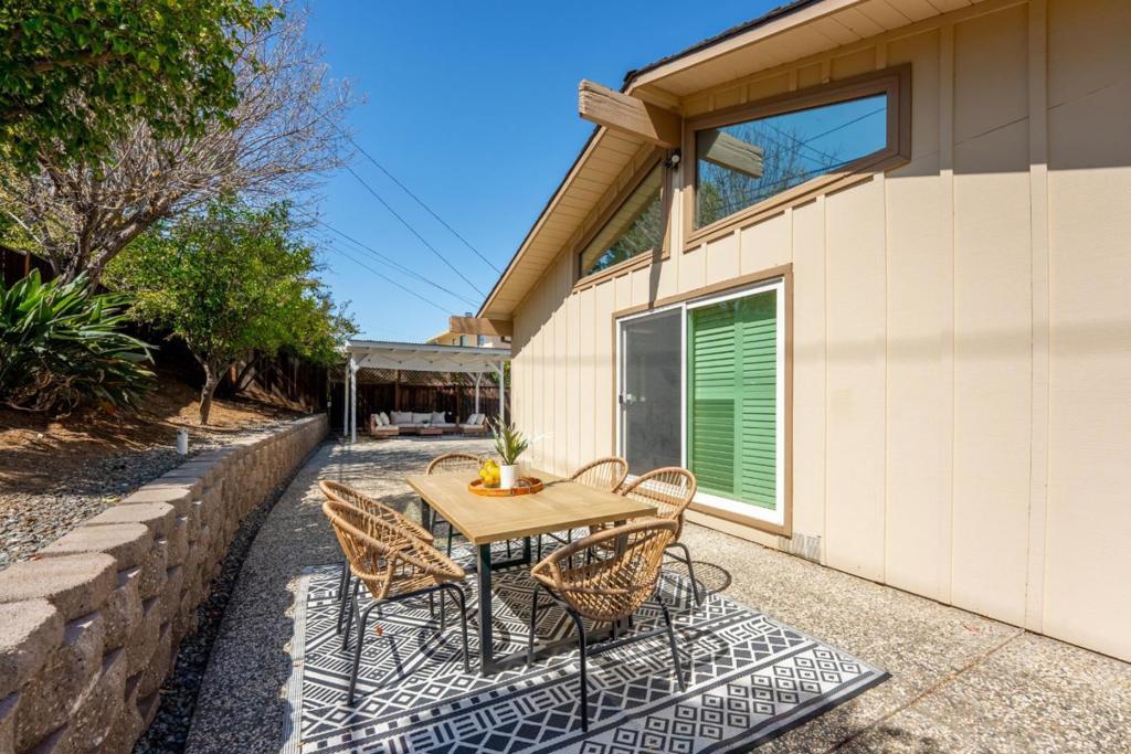 1210 Washoe Drive Property Photo 27