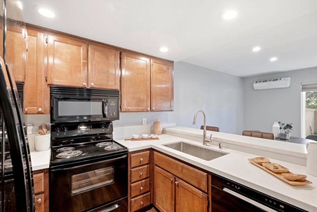 844 La Barbera Drive Property Photo 18