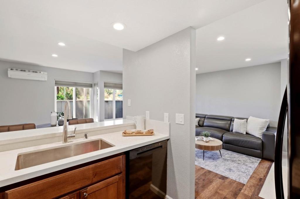 844 La Barbera Drive Property Photo 19