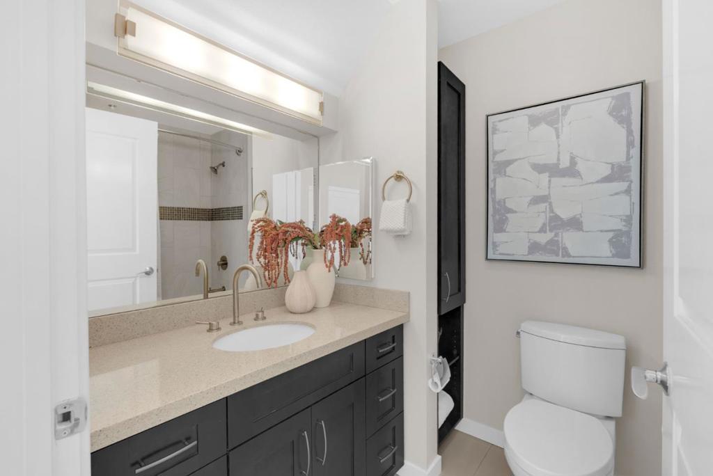 612 Hope Street Property Photo 27