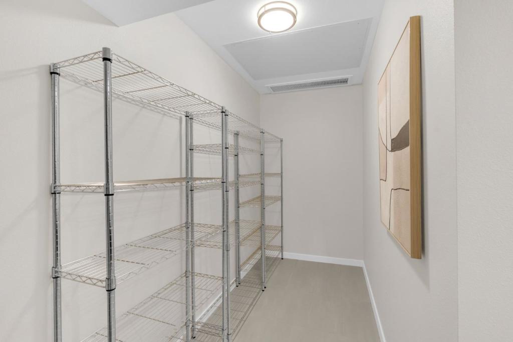612 Hope Street Property Photo 34