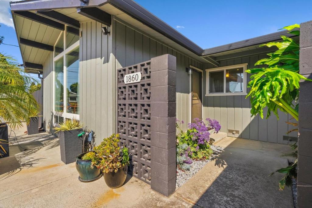 1858 Halterman Avenue Property Photo 4