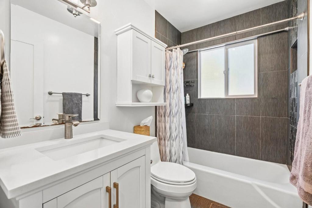 1858 Halterman Avenue Property Photo 17