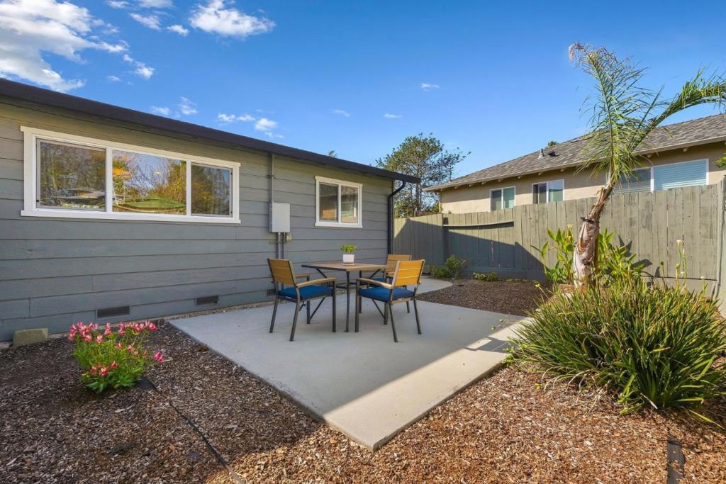1858 Halterman Avenue Property Photo 25