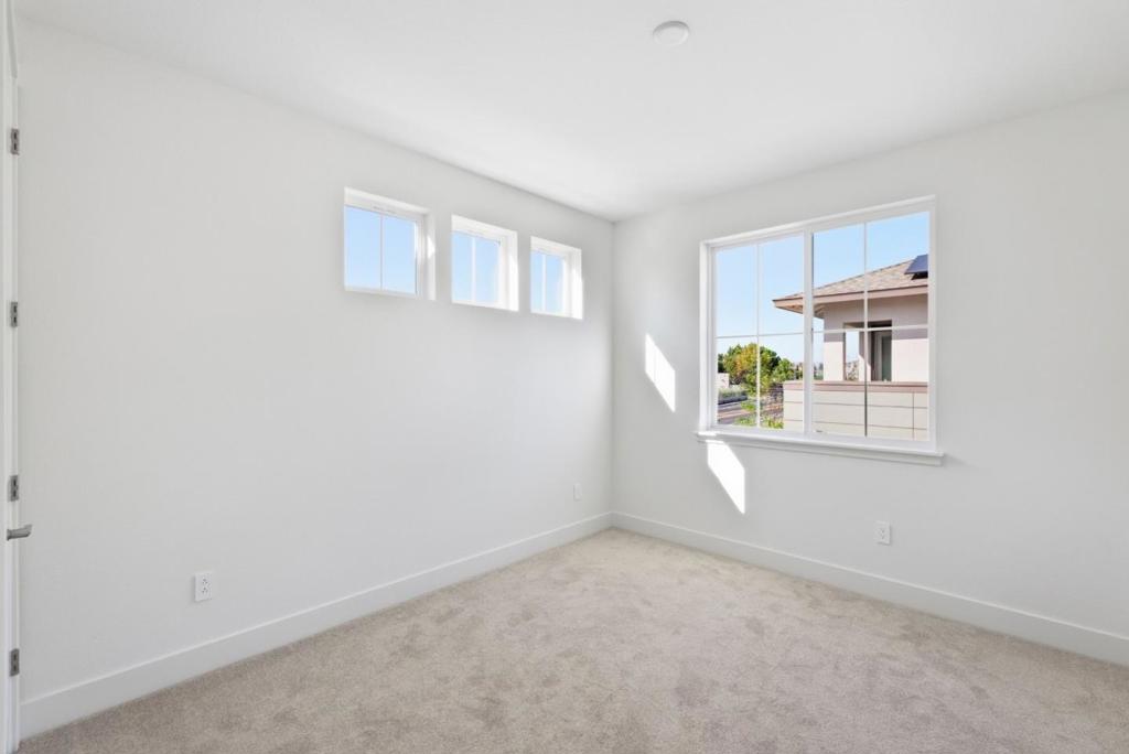 4450 Fontana Street Property Photo 23