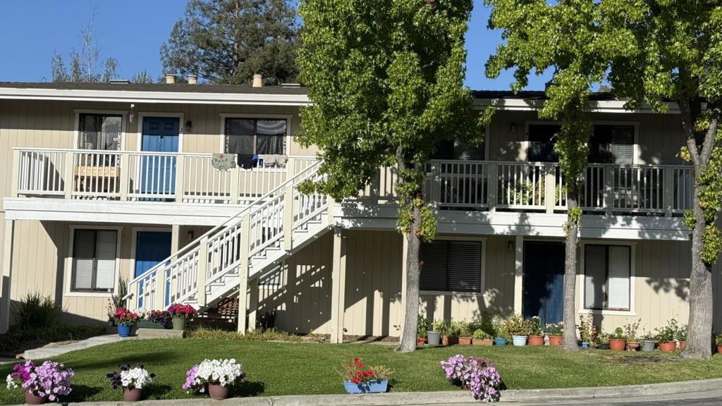 22672 Silver Oak Lane Property Photo 1