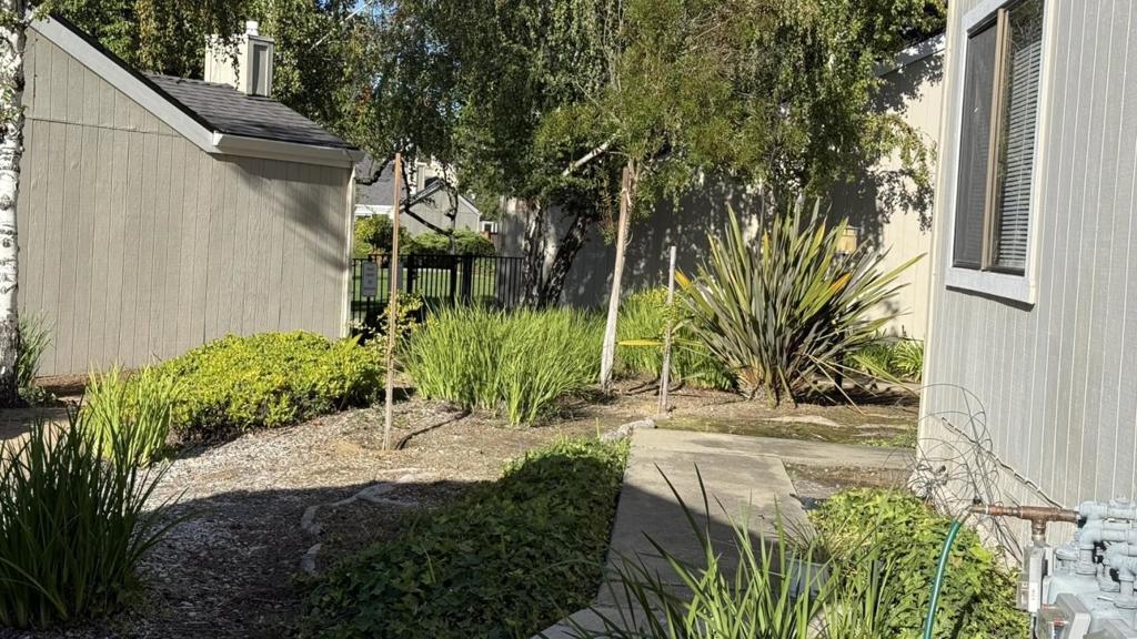 22672 Silver Oak Lane Property Photo 9