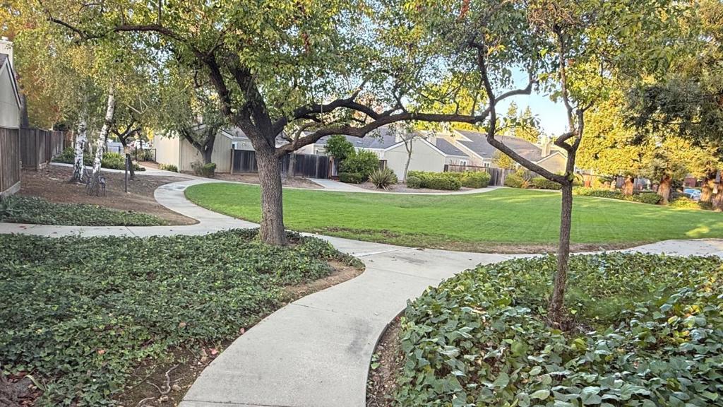 22672 Silver Oak Lane Property Photo 15