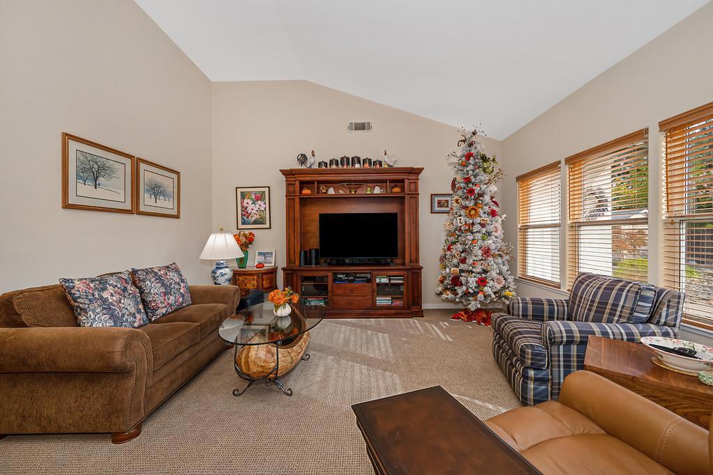 807 Mesa Vista Way Property Photo 12